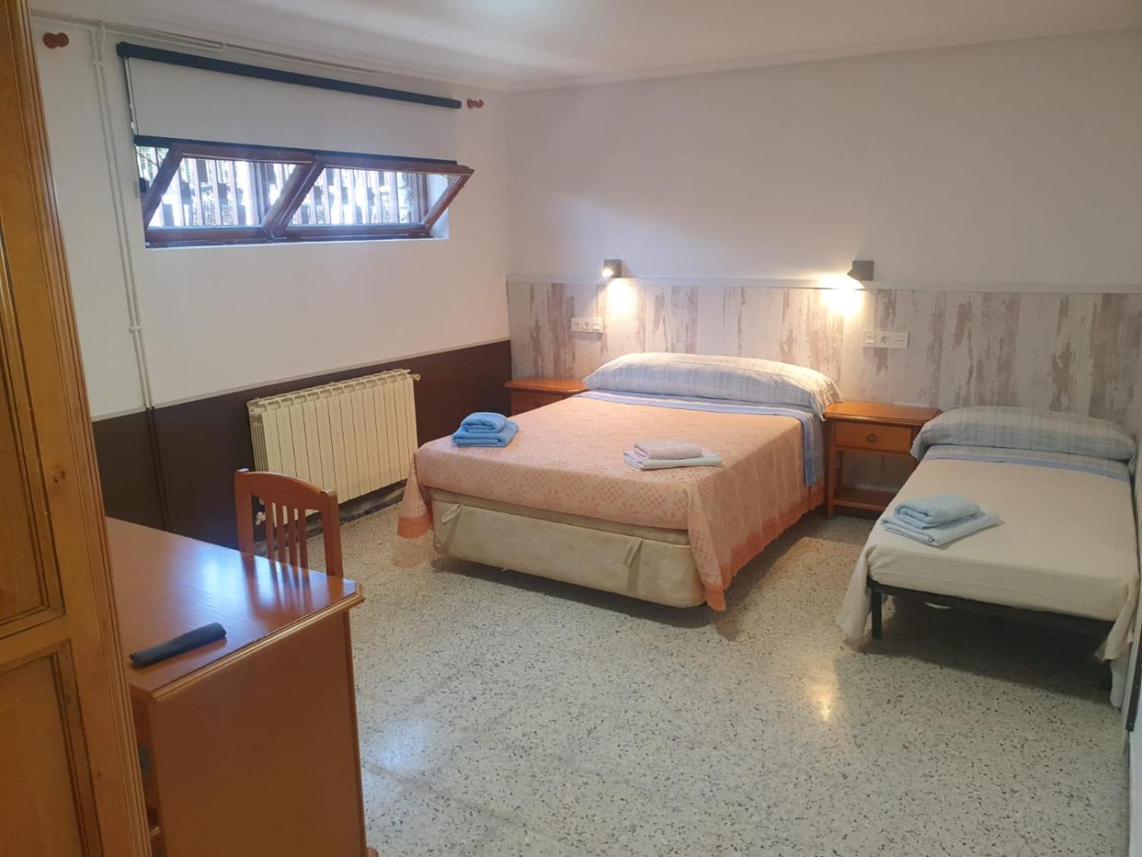 Pension ** Abaca Gijón Exterior foto
